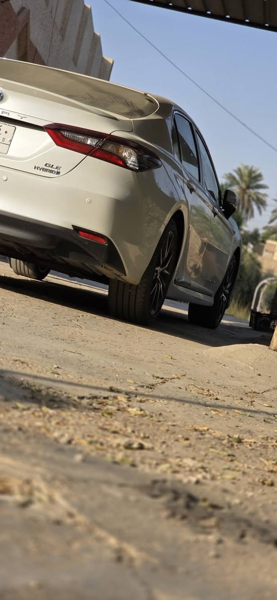 كامري وارد عبد لطيف جميل ماشيه 28 الف كيلو كفاله عامه 
***********
