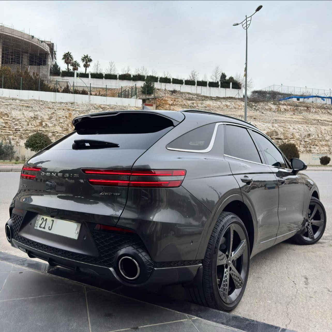 جينسس gv70 موديل 2024
ستة سلندر 3500 توربو
وارد امريكي - بدون حادث - بدون صبغ - بدون ارباك
رقم سليمانية
فئه السياره: Sport Prestige
16 سماعات Lexicon
ويل ٢١
كشن مساج
فول اوبشن للأخير  سبورت برستيج
رادارات محيطيه + كامره 360 
بانوراما + برده خلفيه 
كير ماوس + ماوس تحكم بالشاشه 
اوتو هولد + هاند بريك كهرباء 
نضام اوتو ستارت + حساسات امامي + خلفي 
داخل لون اسود جلد + تبريد وتدفئه كشنات اماميه
تدفئه كشنات خلفيه + تحكم خلفي بالتكيه 
تحكم بالتبريد شاشه لمس + تبريد منفصل عن الخلفي
كشنات كهرباء اماميه + جام 4 اوتو 
لد داخلي بلادي ؏ طول السياره 
صندوك كهرباء 
نضام ترحيب بالمرايا الاماميه + مرايا جانبيه قلاب عند الرجوع
ترحيب عند الدخول للسياره بالكشنات 
ستيرن كهرباء + دخول بدون مفتاح لمس من اربع ابواب
وبعد هواية مواصفات

سعرها ٤٣٠ ورقه 
43,000$ وبيها مجال بسيط

رقمي : ***********
العنوان السليمانية
