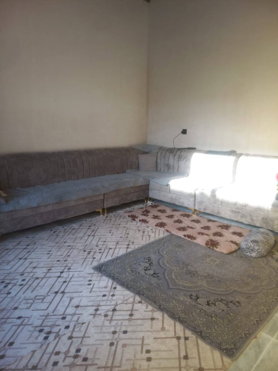 رفم الاعلان 2333
خانو بو فروشتن ١٠٠ مةتر  ٢ قات
#ناونيشان: لة شورجة بةرامبةر مال ئازا راعي
قات  خوارةوة ژوري خةو و حةمام وwcغربي  و شرقي و متبخ ومساعد متبخ  و ژوري ميوان ...قاتي  سةرةوة ژوري  خةو  و متبةخ  و حةمام و wc ....موليدةي سةرو خوار جيايه  و تةنكي ئاوي جيايه و گيزري جيايه وةتا هةمو شتي  جيايه سةرو خوار  بو ٢ مال  ئةبي
#نرخ  55مليون ومعامله
☎️ *********** واتساب
☎️ *********** فايبر
#مكتب_ازاد_للعقار
