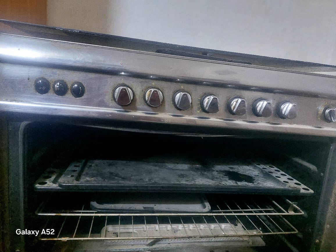 سلام عليكم 
ثلاجه كريازي فول ثلج 200 بيها مجال18 قدم 
طباخ كريازي نضيف وشغال حجم الكبير 200 بي مجال


**إذا كنت صاحب هذا الإعلان وتريد حذفه لأي سبب، رجاءا أرسل رسالة إلى الدعم الفني**