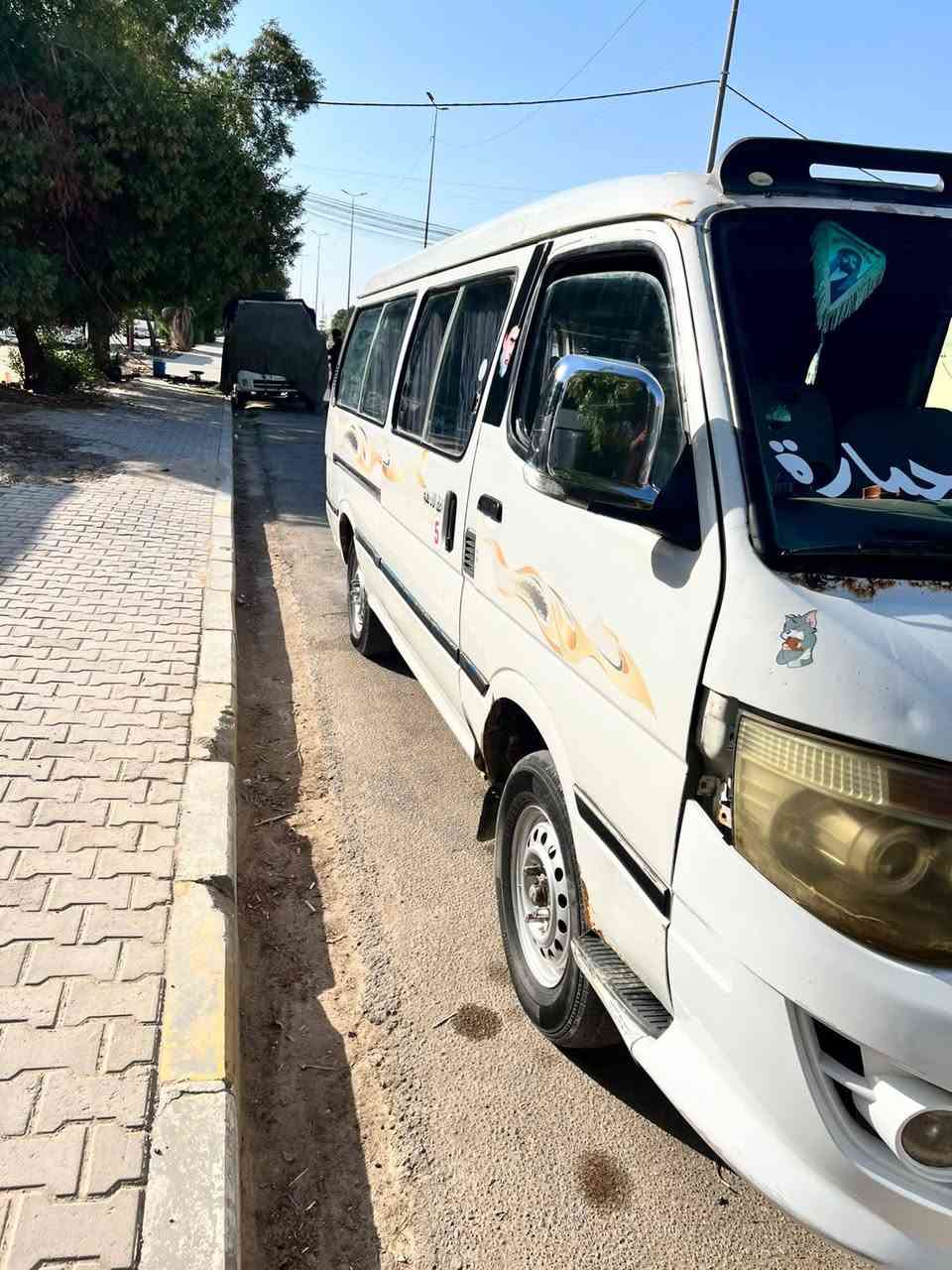 السلام عليكم فتون للبيع موديل 14كير اكسن حداديه دوشمه كله جديد مطلوبه غرامات 14ورقه للمرور وصل خط كوفه نجف السيارة جاهزه أو خير من االله السعر ٤٥وبيها مجال السياره حره الاتصال ***********
