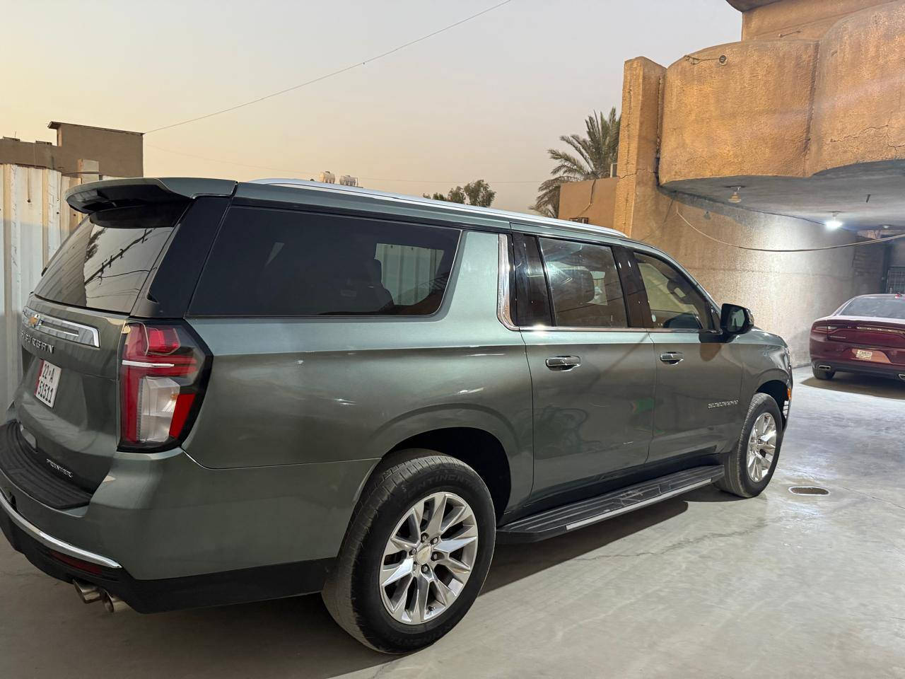 السلام عليكم شوفر موديل 23 رقم اربيل اجره بيه قطعتين تبديل اصلي جاملغ وباب اصل نفس اللون وبيه ربع الجاملغ الخلفي صبغ على كد شبرين  السياره بدون ايرباك وبدون شاصي تخم تاير جديد بيه خط بغداد واربيل ايجار والسياره فول عده البنورامه طبله برايمر اصل السعر 4شدادت بيه مجال قليل الشراي يصل يدلل خاص ماجاوب***********
