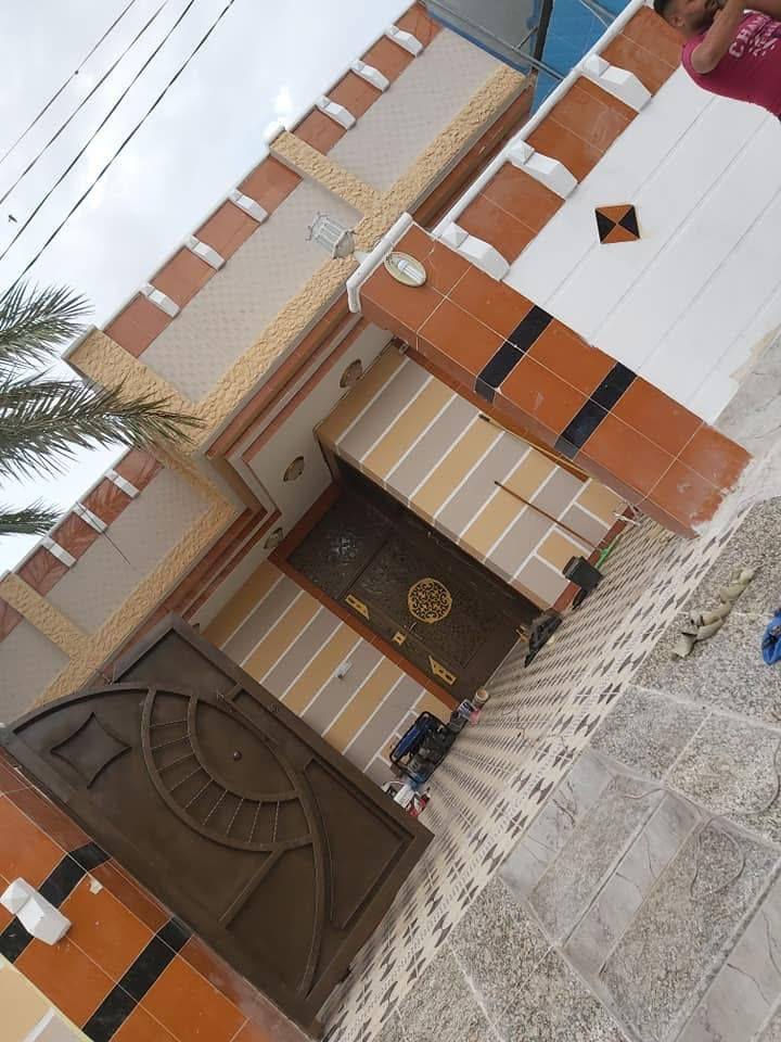السلام عليكم متوفر اعمال ديكورات وصبغ داخل وخارج المنزل أسعار مناسبة
ومن الله التوفيق 
***********
