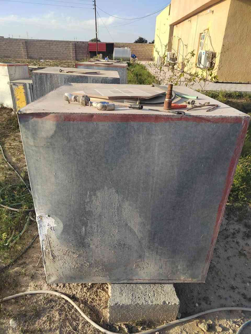 السلام عليكم 
مكلف بالنشر تانكيات للبيع العدد (10)انظاف وكلشي مابيهن


**إذا كنت صاحب هذا الإعلان وتريد حذفه لأي سبب، رجاءا أرسل رسالة إلى الدعم الفني**