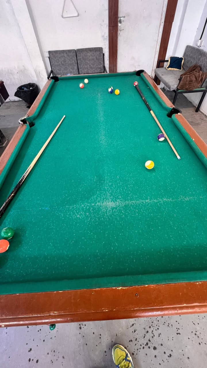 السلام عليكم
بليارد للبيع مستخدم 
بليارد ويركا ميلو نضيف 
بليارد عراقي ٦ رجلين ايضا نضيف
ثنينهن السعر ٩٠٠ الف مع كامل ملحقاتهن 
عنوان / ديالى خان بني سعد 
***********
