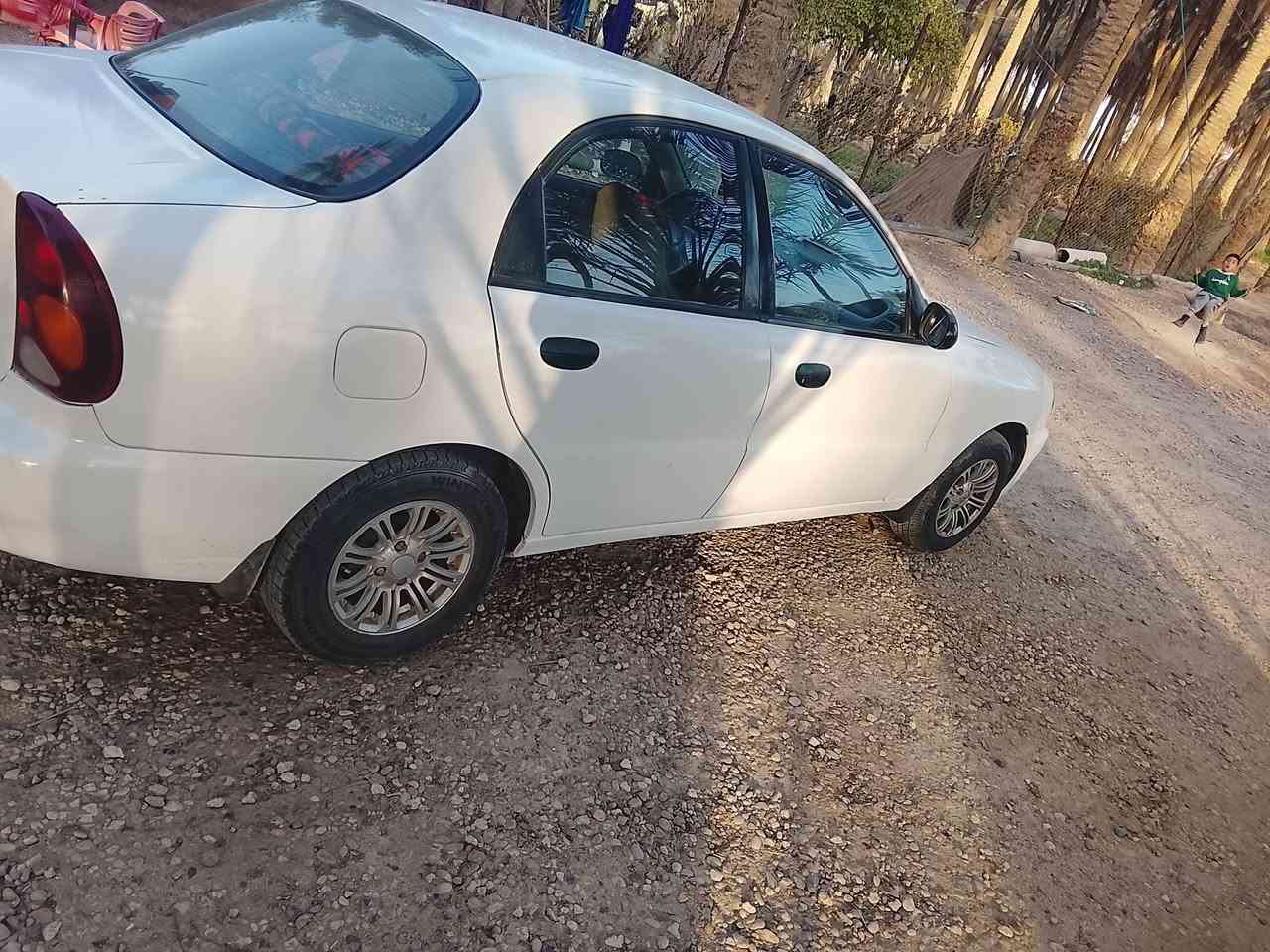 السلام عليكم دايو لانوس موديل 2002 رقم بغداد انكليزي هزة جديدة بأسمي اني المالك  مصبوغة عام جمالية بدون ضربة مكينة مفتوح كير اوتو خير من الله تبريد جديد منظومة جديدة كله جديد حدادية امامي خلفي جاهزة تخم تاير مكاني بابل المحاويل للاستفسار الاتصال ***********
