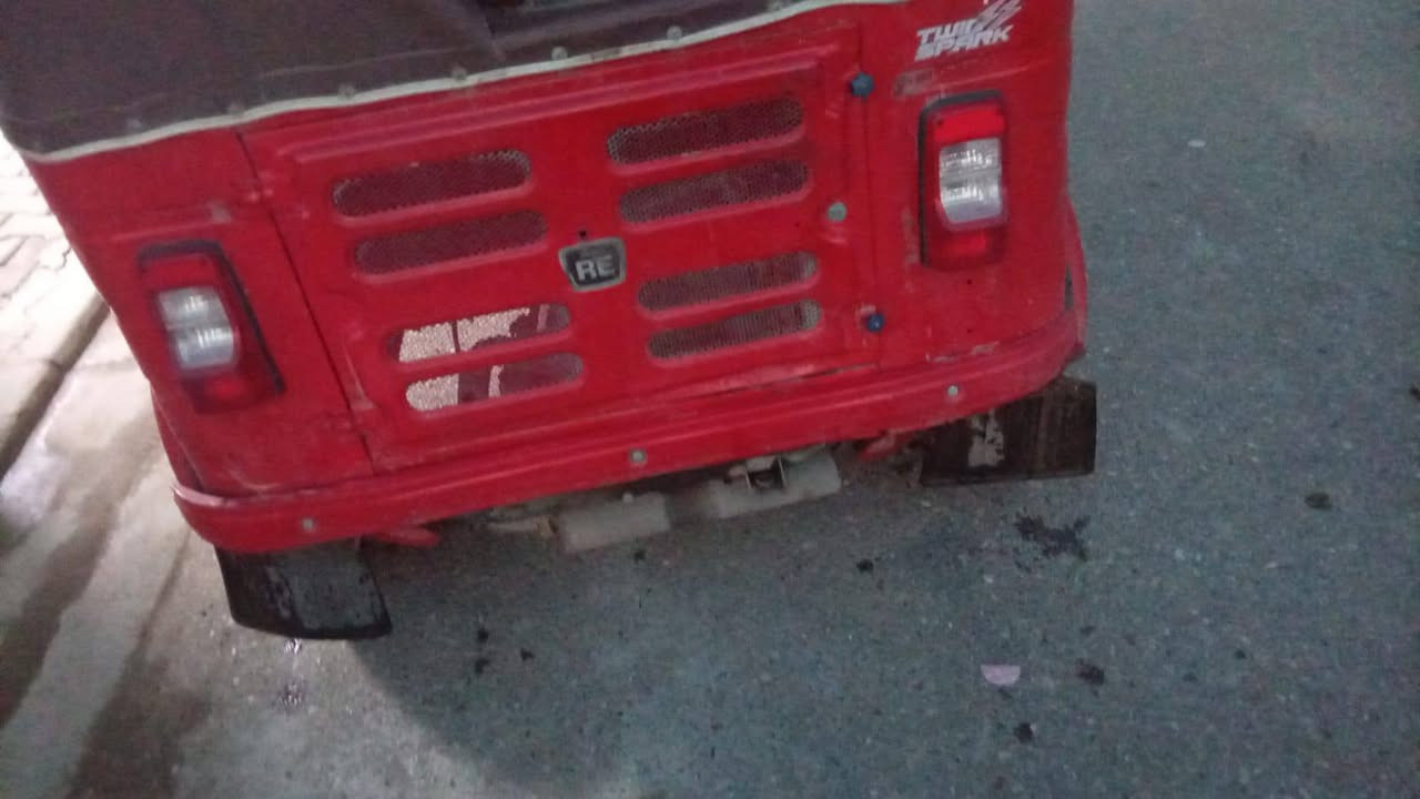 السلام عليكم تتكتك للبيع 18شهر 3 رقم كربلاء تحويل مباشر كامله كله جديد فقط يرادلهه جادر شويه ترتيب مكان بغداد الحسينيه سعر 4 وبيها مجال للستفسار*********** اليريده يتصل ما ارد عل خاص
