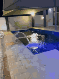 مزرعة سرمدي للايجار اليومي نستقبل مناسباتكم المزرعة موثقة بتطبيق اجرلي نظام شفتات شفت صباحي ومسائي حديقة كبيرة مسبح صالة كبيرة جدا غرفتين نوم مطبخ كبير ‭0770 281 1244‬
