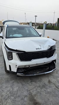 سورنتو موديل 2026 ، ماشيه ٦٠٠ كيلو متر يعني بعدها زيرو السياره فول موا...
