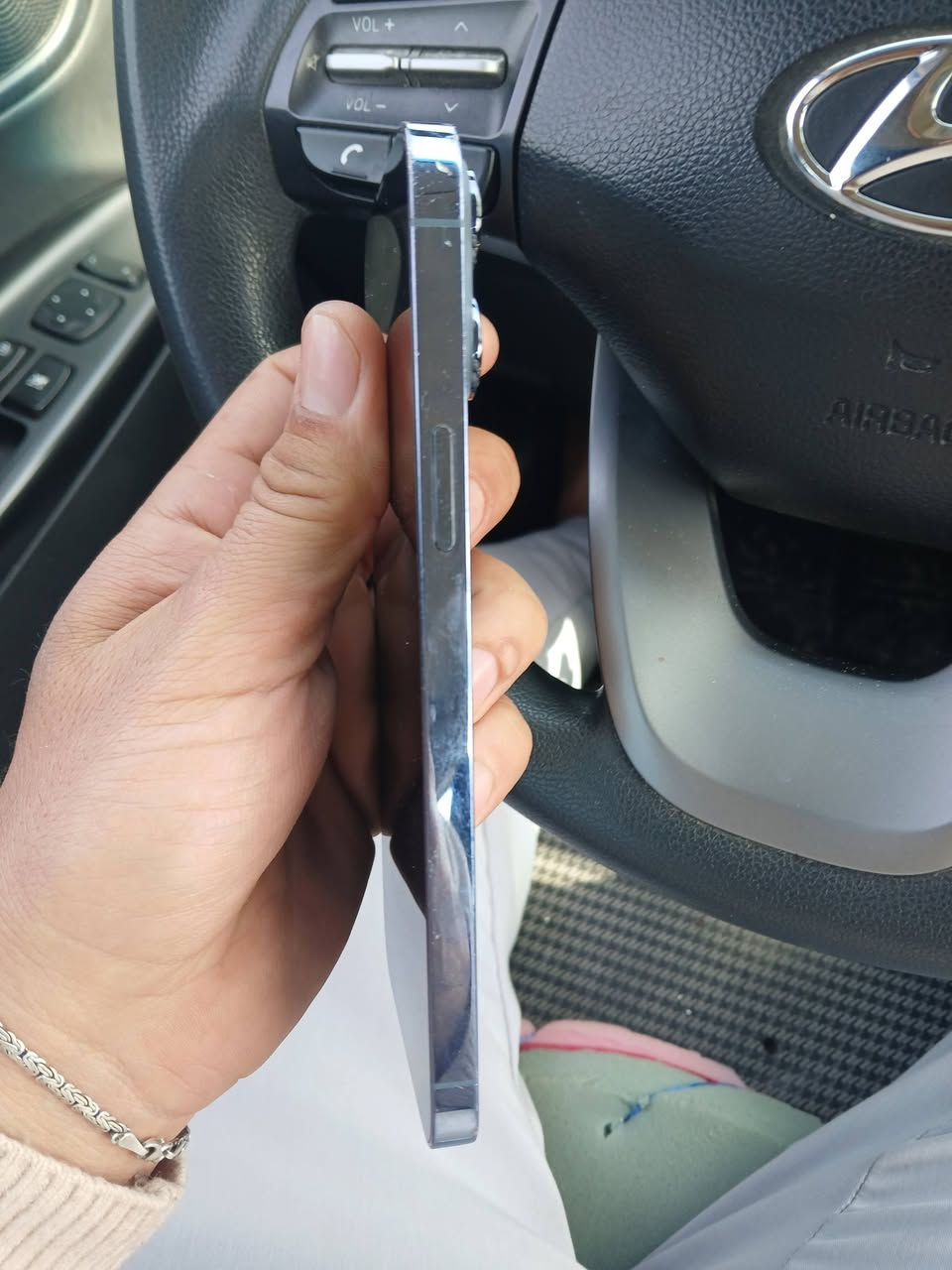 13 PROMAX 
بطارية 79% 
ذاكرة 256 
الجهاز ممفتوح ولا مستبدل بي اي قطعة .

اريد مراوس ويه جهاز  14PROMAS


**إذا كنت صاحب هذا الإعلان وتريد حذفه لأي سبب، رجاءا أرسل رسالة إلى الدعم الفني**