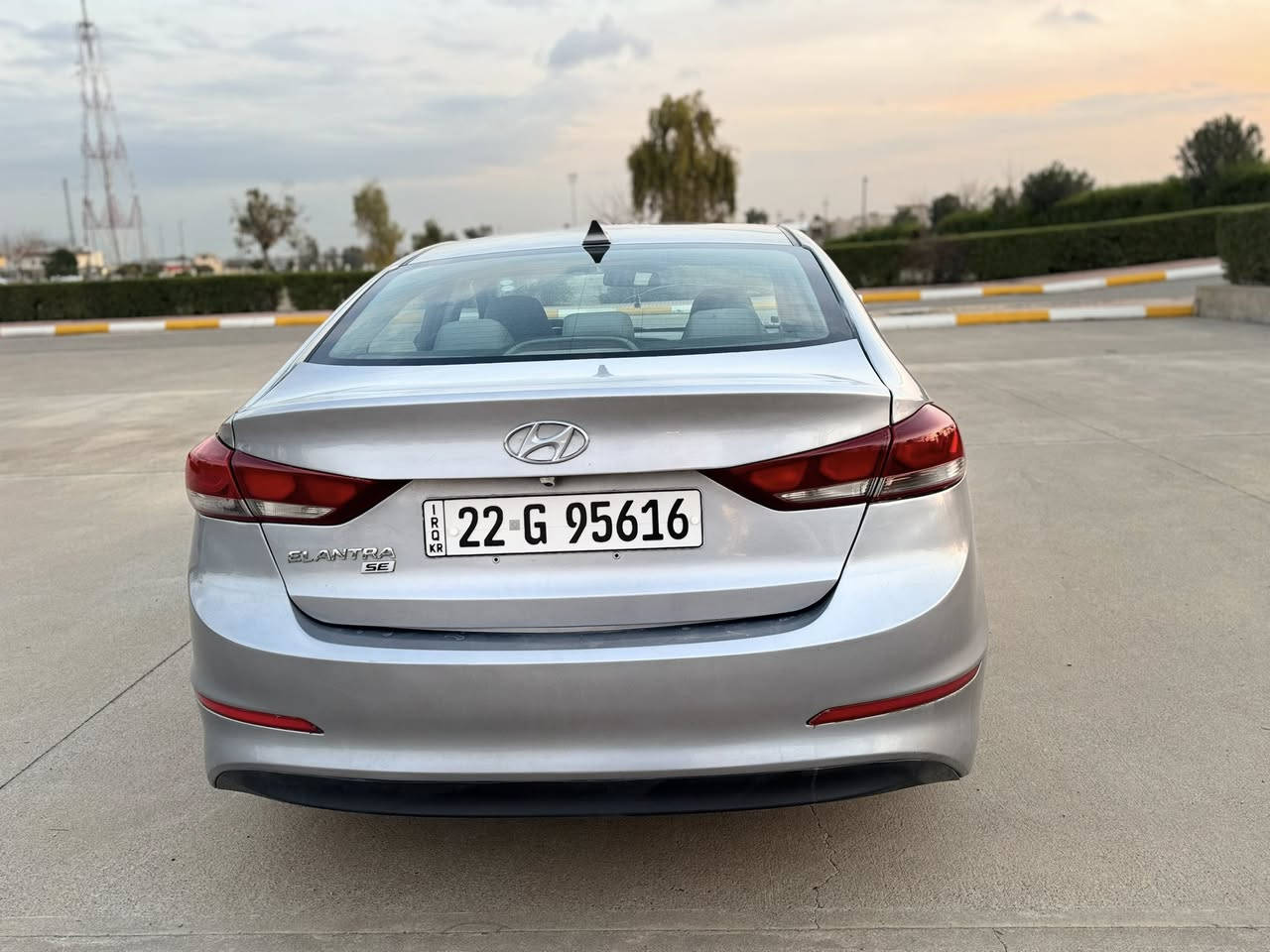 سلام عليكم
النترا امريكي 2017 
مواصفات Seمعروفه
4 قطع صبغ بدون شاصي 
مكان اربيل ***********
سعر 118 بيها مجال بسيط
