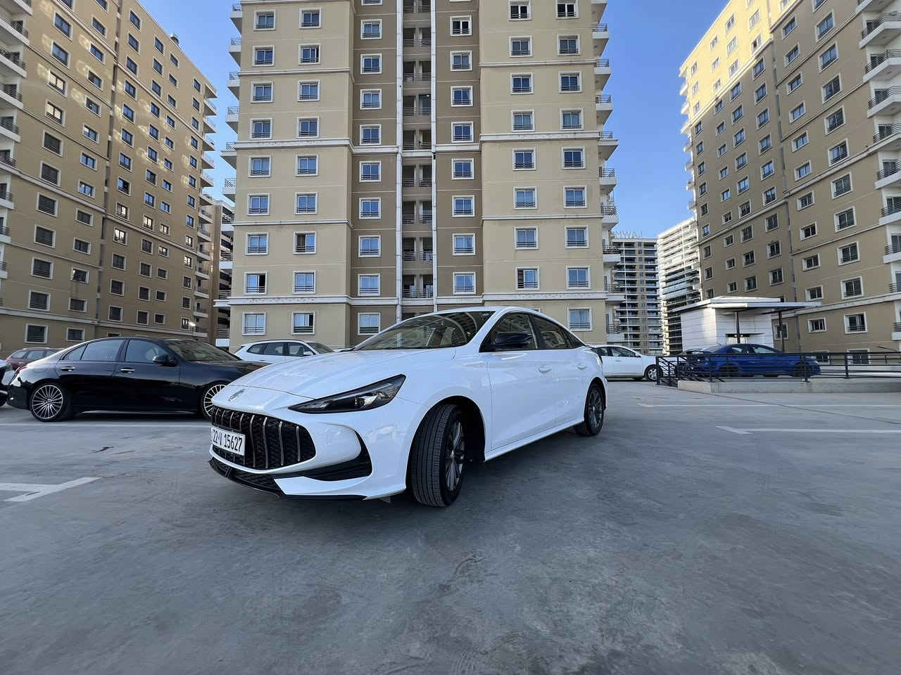 Mg gt 2025
Mg gt 2025

للبيع فقط

محرك 1.5 تنفس طبيعي

فول مواصفات

- فتحة سقف

- 4 كامرات

- اوتو هولد

- بصمة دخول

- هاند بريك دكمة

- كشنات جلد

- تبريد قطعتين

على الشاشة البلادية Carplay -

- اضائة داخلية متغيرة

black edition اضافات -

ماشية 12,000 وقابل للزيادة

فقط بيها رصعة صغيرة جداً وشخوط بسيطة بالدعامية الامامية 

السيارة نظيفة جداً بحالة الزيرو

السعر 124 ورقة وبيها مجال بسيط جداً
للتواصل : ***********
