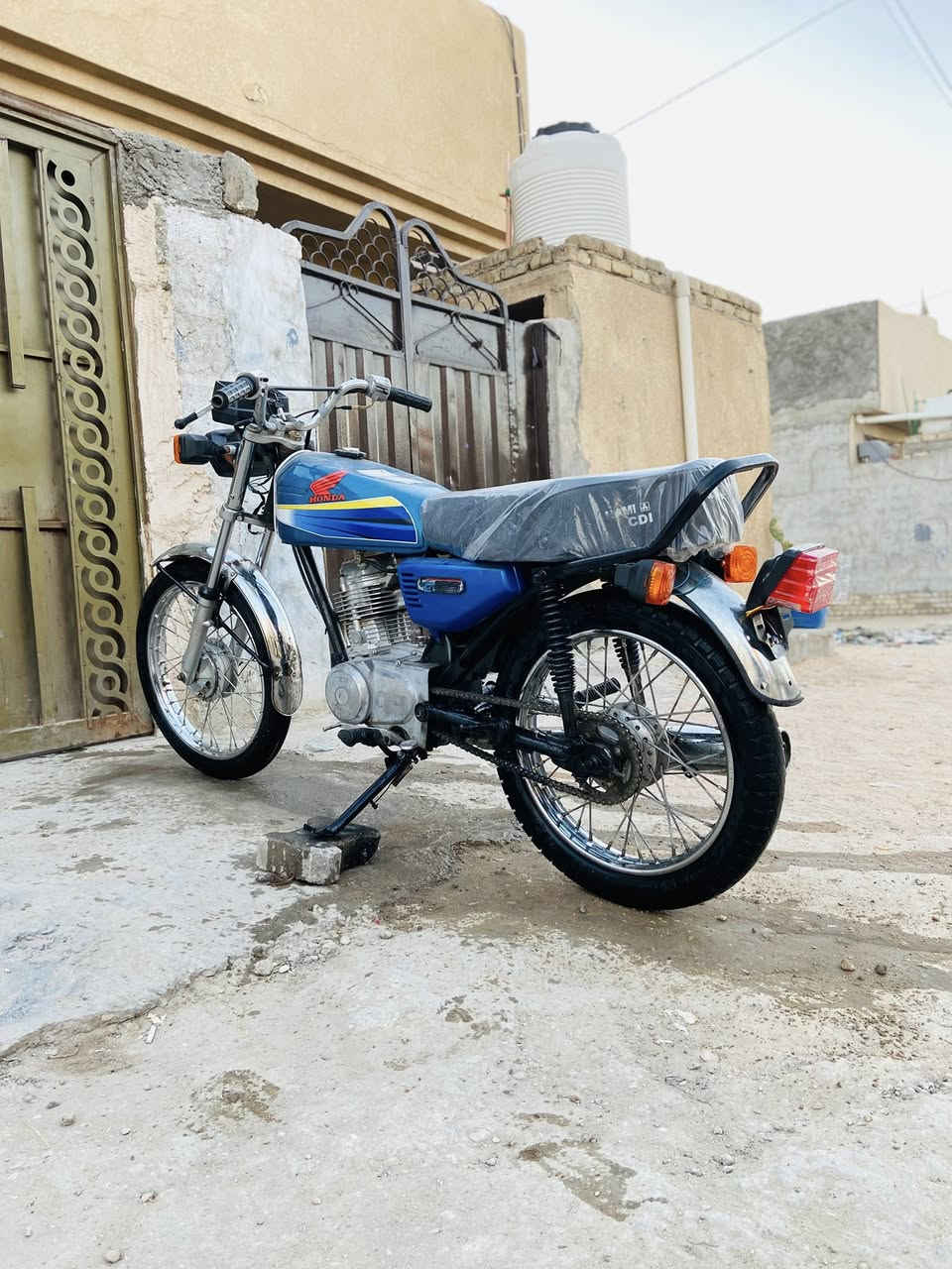 السلام عليكم اربعه كير كلك مديل ٢١دراجه مكفوله سعر ٣٥٠وبيه مجال مكاني كربلاء امن الداخلي ***********
