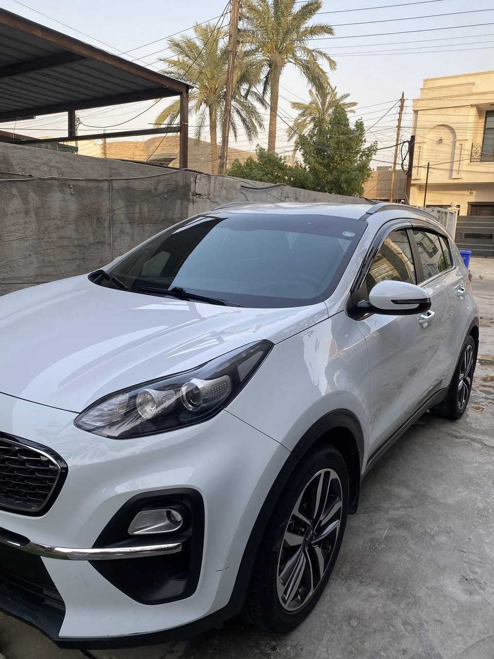 السلام عليكم للبيع سبورتج 2021خليجي 
ماشيه 67 بصمه كشنات كهرباء  فول ماعدا بانوراما
 رقم اربيل الدولي الجديد باسمي سياره
مكان السيارة بغداد العامرية السعر (205$)
للاتصال ***********
