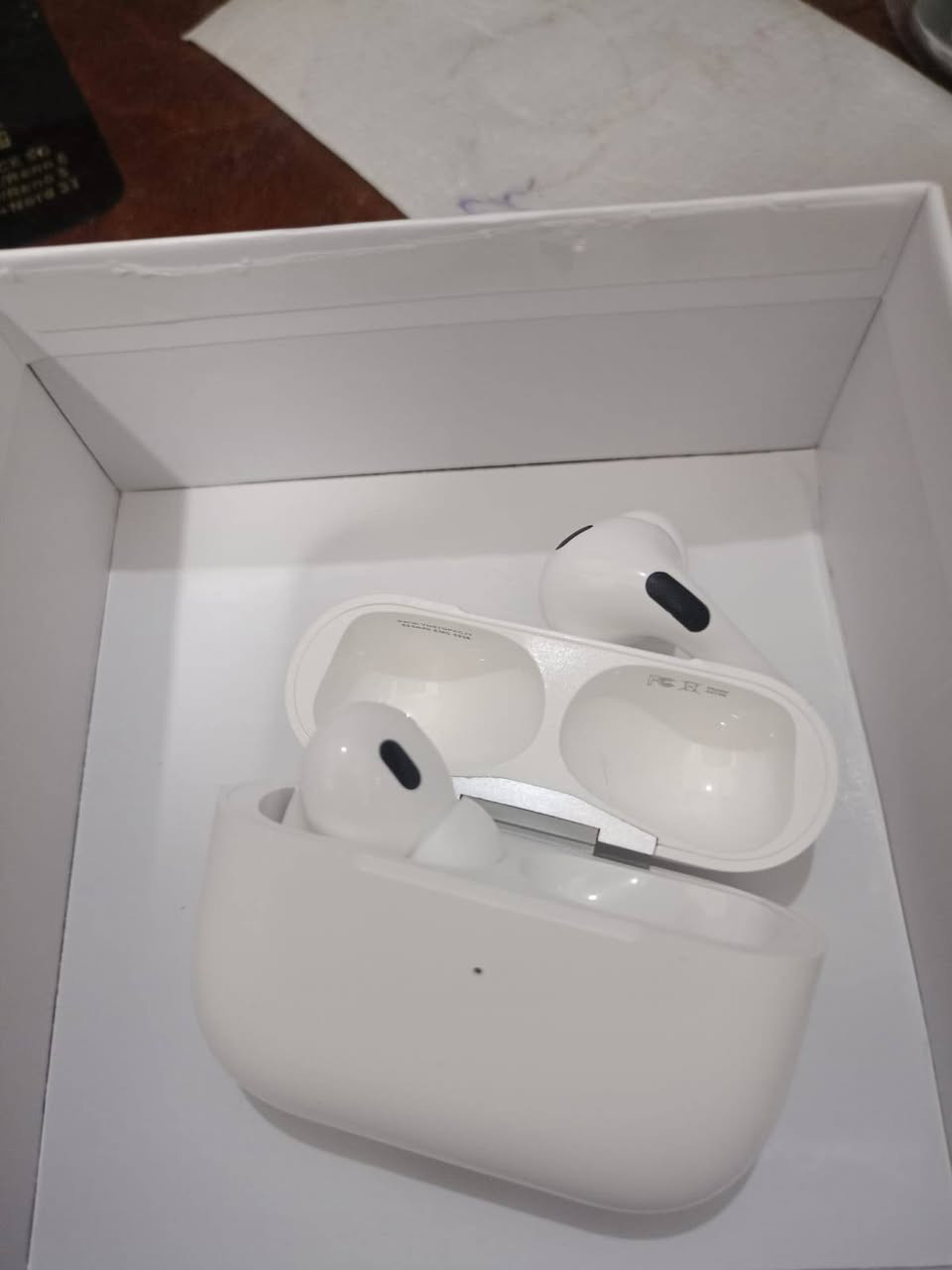 موجود احدث اصدار من السماعه دي 
برو2
: دي افضل نسخه وكمان بتشحن تايب سي

ب ٢٧٥ 
للتواصل 
01068454795


**إذا كنت صاحب هذا الإعلان وتريد حذفه لأي سبب، رجاءا أرسل رسالة إلى الدعم الفني**