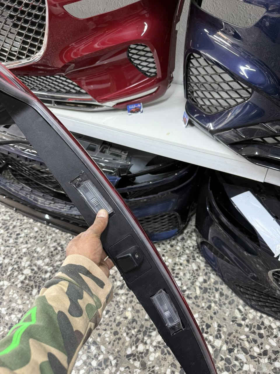 سلام عليكم متوفر مصطرة K3 اصلية تفصيخ معى كامرة بيها ثلمة من جوانب  تصلح للاستفسار ***********-***********
العنوان بغداد شارع 6
