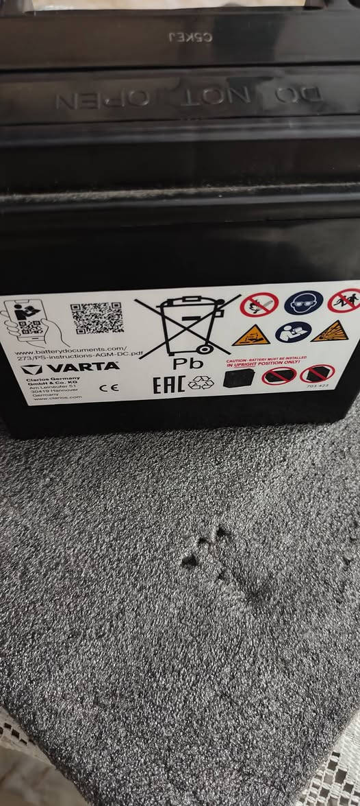 السلام عليكم للبيع باتري اصلي ألماني فارتا الأصلي 12 فولت /12 امبير جديد وإنتاجة جديد يشغل كل الدراجات الكبار السعر 65 الف


**إذا كنت صاحب هذا الإعلان وتريد حذفه لأي سبب، رجاءا أرسل رسالة إلى الدعم الفني**