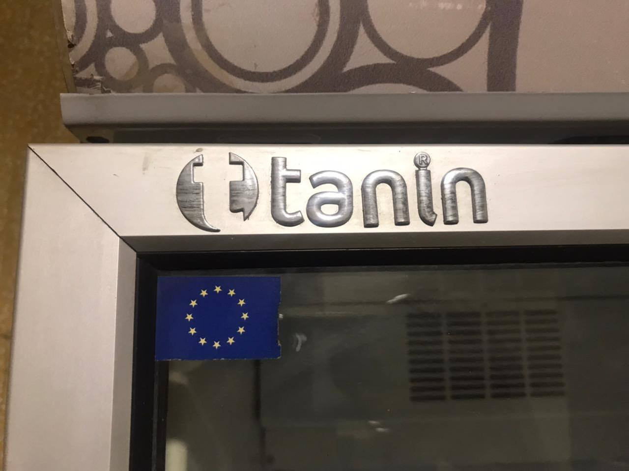 عارضه للبيع من شركه tanin جديدة ما مستخدمه عوزها بس غاز متروكه ماطور اصلي ما مصلحه سعر 200 وبيها مجال مكاني بغداد دولعي الخطيب وتحياتي


**إذا كنت صاحب هذا الإعلان وتريد حذفه لأي سبب، رجاءا أرسل رسالة إلى الدعم الفني**