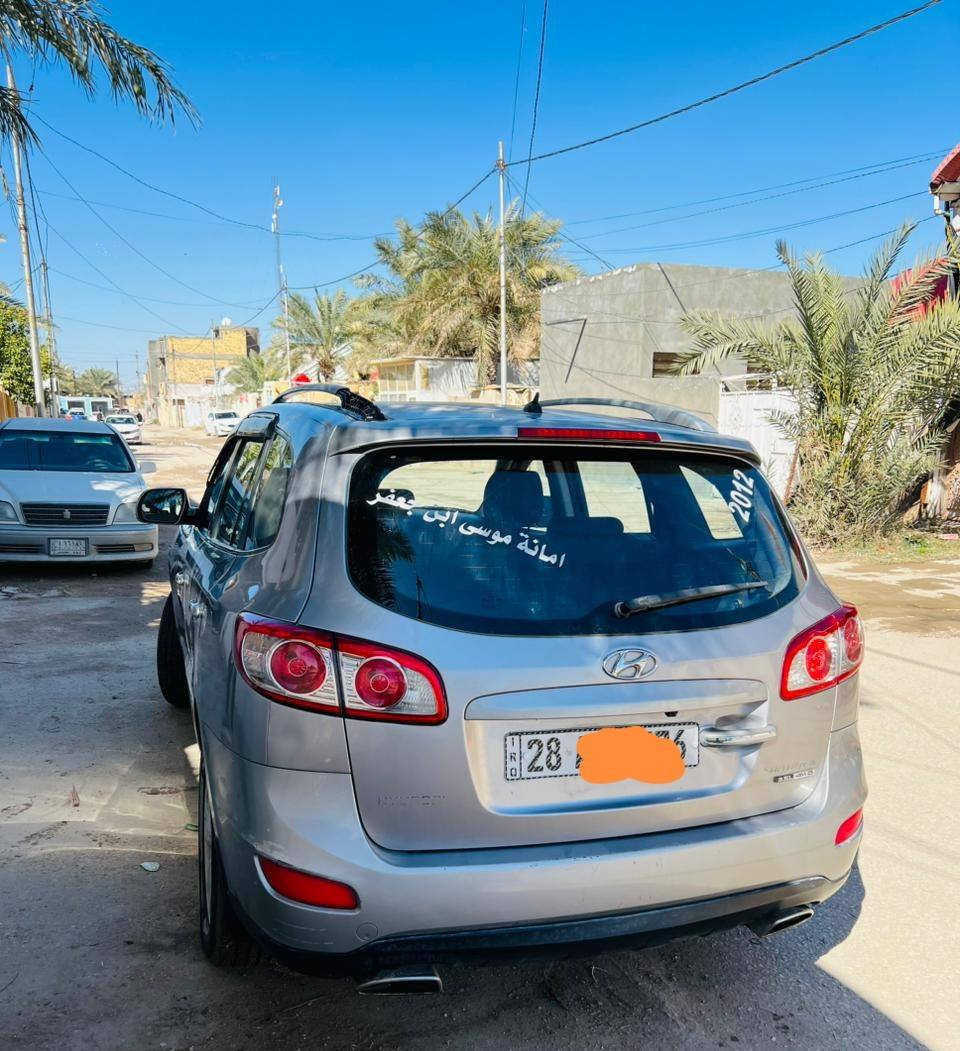 السلام عليكم للبيع
سنتافي 2012 خليجي محرك 3500 رقم  نجف دوالي5 راكب تبريد قطعتين ماشيه ١٧٣ حقيقي مكفوله من الصبغ والتبديل فقط بيه بارد بسيط بالباب 
مكاني نجف ابو صخير ***********
