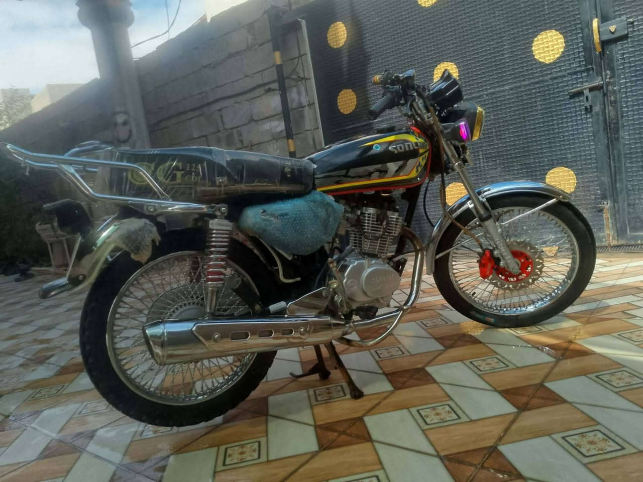 تايكر 24 اوراق كامله نضيف مابيه كلشي سعر 575وبيه مجال *********** مكان ديالى الخالص
