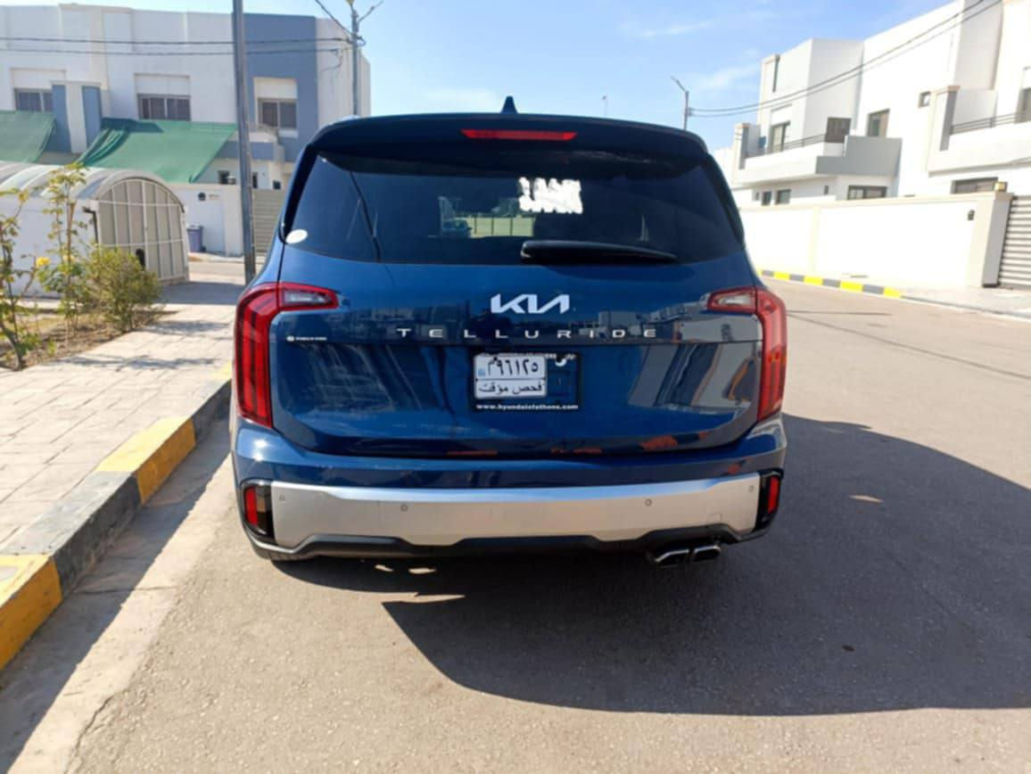 السلام عليكم 
كيا تولورايد اللون مميز 
موديل2023 
ماشية/30 الف ميل
دواخل منفصل 
فتحه سلايت
رجاج استيرن توقف ذاتي 
شحن ويليس
تحكم ستيرن 
حساسات
كامره دواره
كشن هيتر 
نقطه عمياء
فتحة سقف
رادارات جانبيه 
رادارأمامي وخلفي وجوانب
اشاير بالمري 
بصمه ابواب
بصمه تشغيل عن بعد 
هند بريك بصمه
حجم المحرك 3800
♦الحادث كما موضح بالصور فقط شبر بالجاملغ الامامي تم تصليحه على وضعه بدون فتح الجاملغ بدون صبغ كما موضح في الصور.
♦السياره من امريكا اجت كلير باب الصدر والجاملغ الامامي مبدل في امريكا علمآ ان السياره بدون ايربال.
♦السياره بدون رقم. تسجل في جميع المحافظات عدا الاقليم. 
♦السعررر239
للاستفسار آتصل آو واتساب
***********
