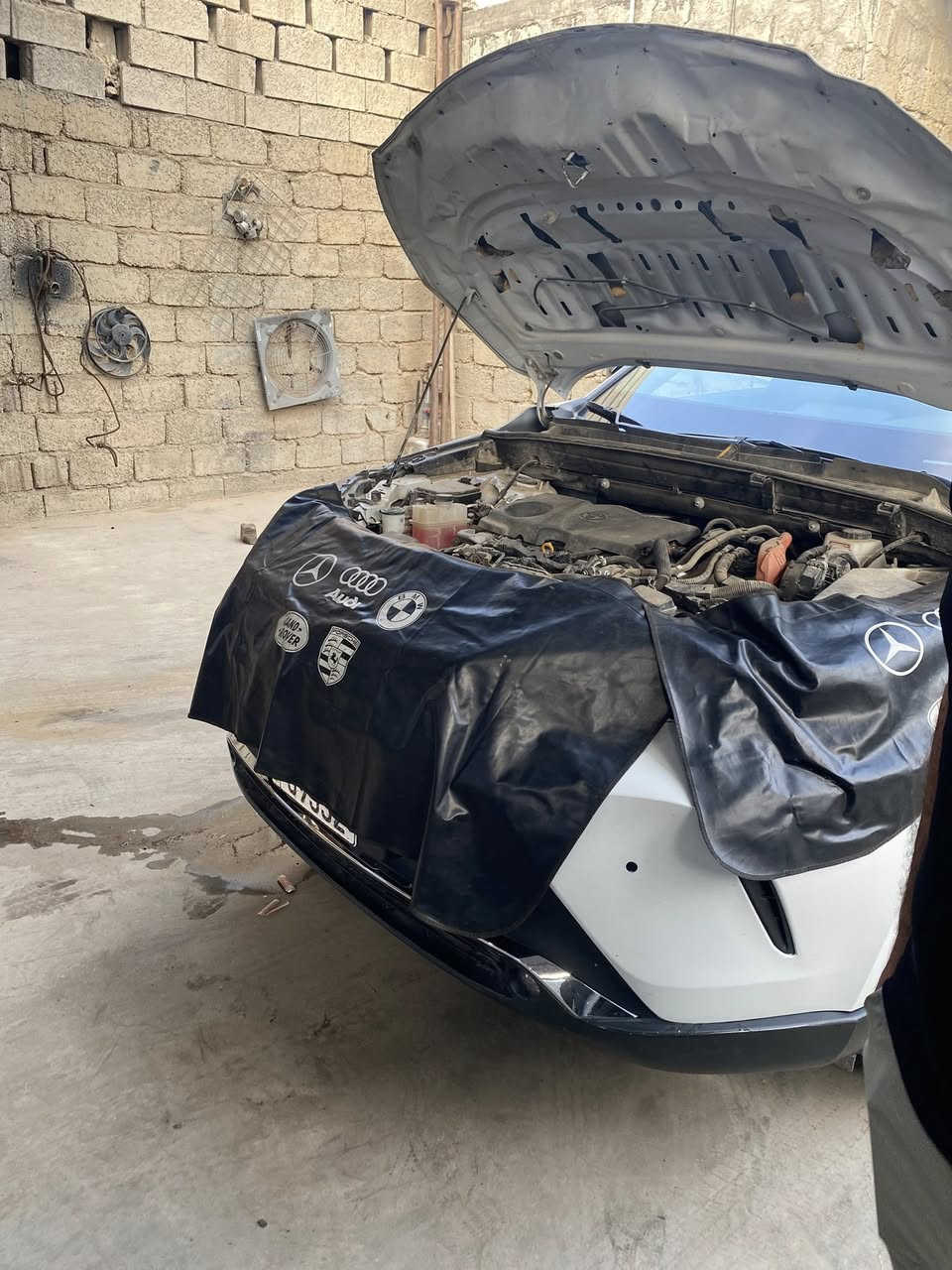 🔧 صيانة وتصليح جميع أنواع السيارات 🔧
إذا سيارتك بيها عطل ومحتار شبيها؟  
عدنا أحدث حاسبة إلكترونية لفحص وتشخيص أعطال السيارات بدقة عالية ومـن ضمنها الهايبرد وجميع أنواع السيارات 🚗💻

✅ فحص كمبيوتر شامل  
✅ تصليح جميع أنواع السيارات  
✅ كشف الأعطال بسرعة ودقة  
✅ خدمة توصيل وتصليح بمكانك وين ما تريد نجيك 
✅ محل أدوات احتياطية متوفر لجميع الأنواع 
✅ أسعار مناسبة وخدمة مضمونة

🕘 متواجدين يومياً من الصبح للمغرب   
📍 موقعنا: الحويجة – الحي الصناعي الفرع الثاني گراج أسطة نعيم  
خدمة سريعة.. شغل مضمون.. وراحة بالك علينا 💪

اسطة نعيم ***********
أسطة رشيد ***********
أسطة عزيز ***********
