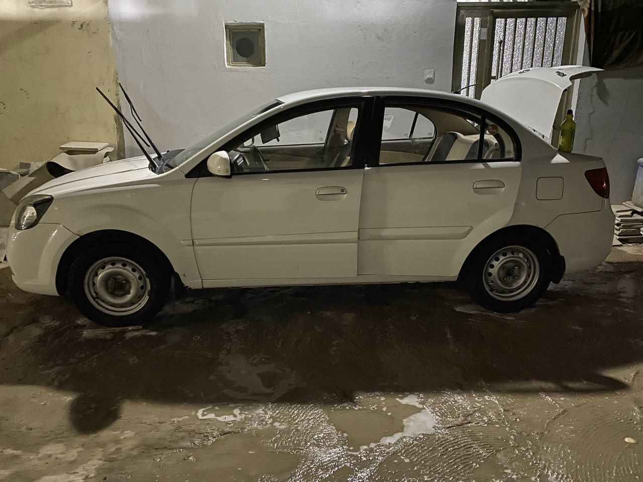 السلام عليكم للبيع كيا ريو ٢٠١١مكفوله رقم تحويل ثاني يوم سياره مدوشمه كشنات وأرضيه جام كهرباء تحكمات ستيرن كير ومكينه


**إذا كنت صاحب هذا الإعلان وتريد حذفه لأي سبب، رجاءا أرسل رسالة إلى الدعم الفني**