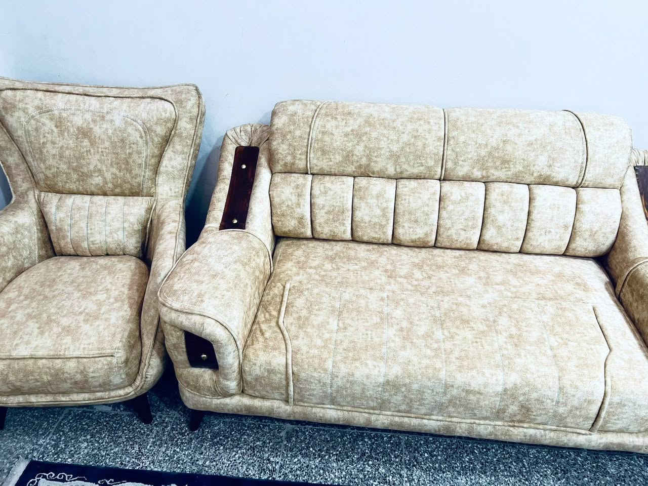 للبيع تخم قنفات ١٠ مقاعد
نظيف جدا جدا  سعره ٨٥٠ الف 
تفاصيل أكثر على الخاص تواجد مساء فقط


**إذا كنت صاحب هذا الإعلان وتريد حذفه لأي سبب، رجاءا أرسل رسالة إلى الدعم الفني**