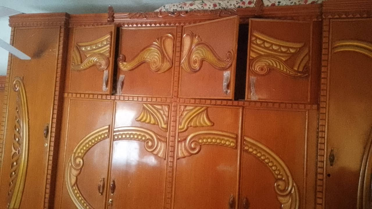 غرفه اخشاب نضيفه كلش ب800 وبيهه مجال ***********
