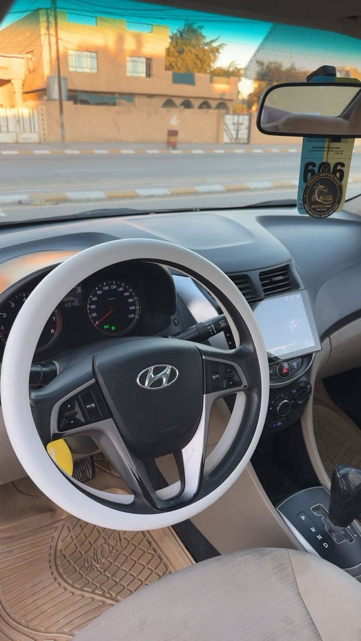 اكسنت خليجي موديل 2015 للبيع
فول مواصفات تخم تاير جديد
هزه وسنويه جدد بسمي تحويل مباشر رقم اربيل
بيها قطعه وحده صبغ ومكان بارد
ماشيه 120 
السعر 113 وبيها مجال
***********
