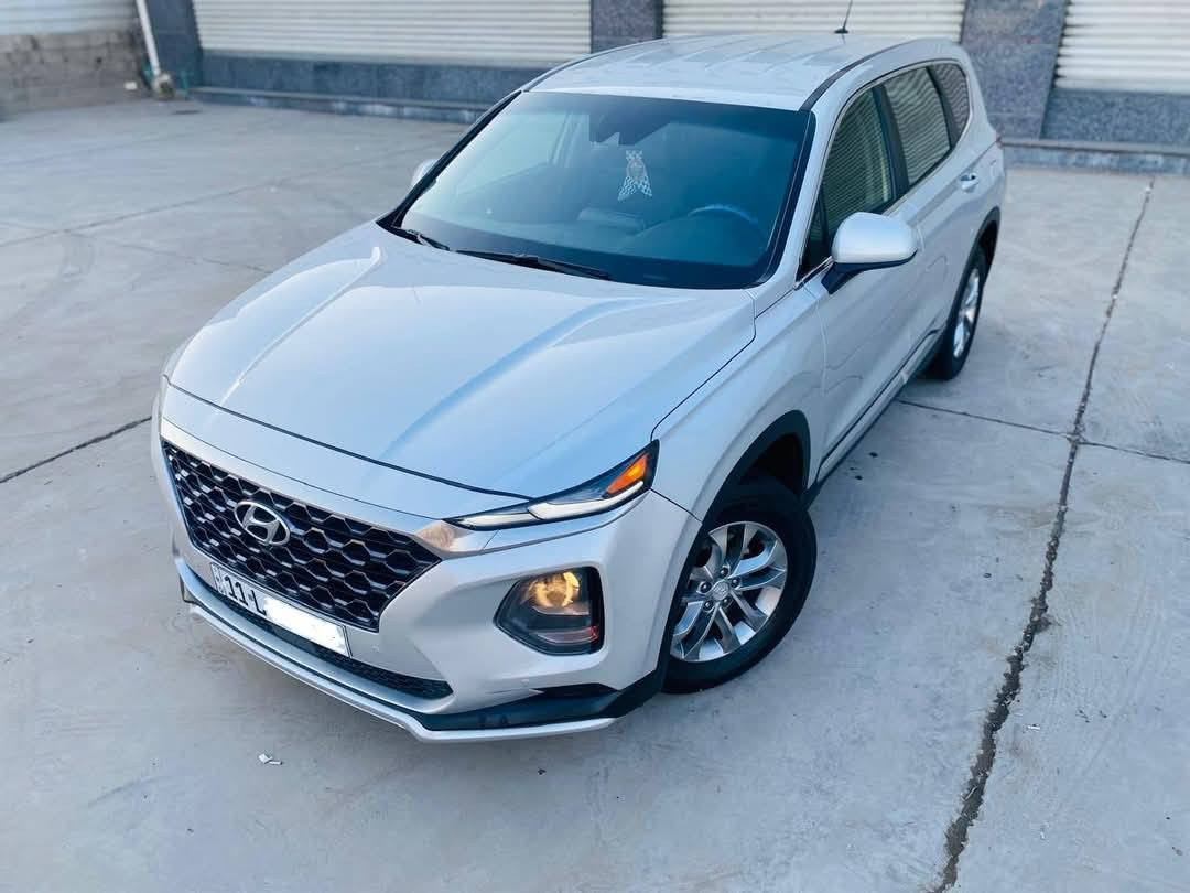 السلام عليكم
سنتافيا للبيع 
موديل 2019
حادثه موجود بالصور ورقم الشاصي موجود 
وبيه شخط باب الصدر والباب الخلفي
السيارة ماشية ٦٨ قابل للزياده
محرك ٤ سلندر ٢٤٠٠
السياره بيه توقف ذاتي و شاشة وكاميرا خلفيه وتحديد مسار وتحكم ستيرن جهتين
السعر 178 وبيه مجال حك الجيه 
مكان السياره بابل 
***********
