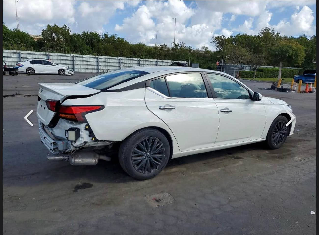 Nissan altima 2025 SV plus
سیارە بدون صبغ و بدون ارباک ، فقد جاملخ خلفی تعدیل PDR , سیارە رقم کاتی ، سیارە فول مواسفات شاشە کبیر و فتحە و فول فول مواسفات  , سیارە موجود قضاء کلار 
*********** السليمانية, العراق
