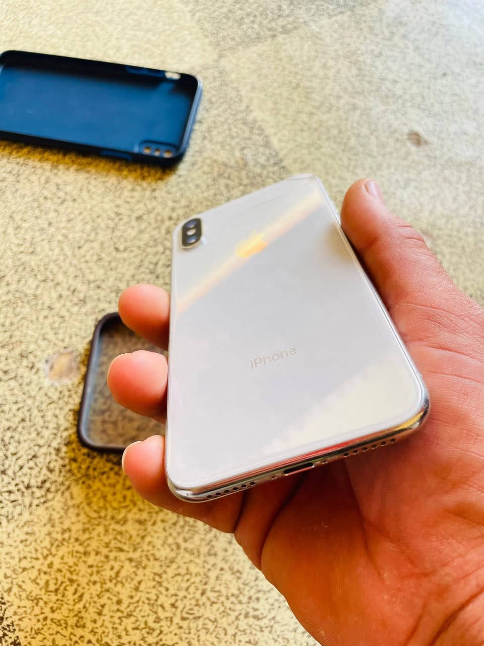 📱 آيفون X للبيع
• الذاكرة: 256GB
• الشاشة: وكاله
• بصمة الوجه: شغاله
• باقي الميزات شغّالة 100٪
• التصوير: فول 📸
ملاحظه: الجهاز مامفتوح ولاداخل اي صيانه
💰 السعر: 150ألف
📍 المكان: الناصرية – المركز
📞 للتواصل: ***********
