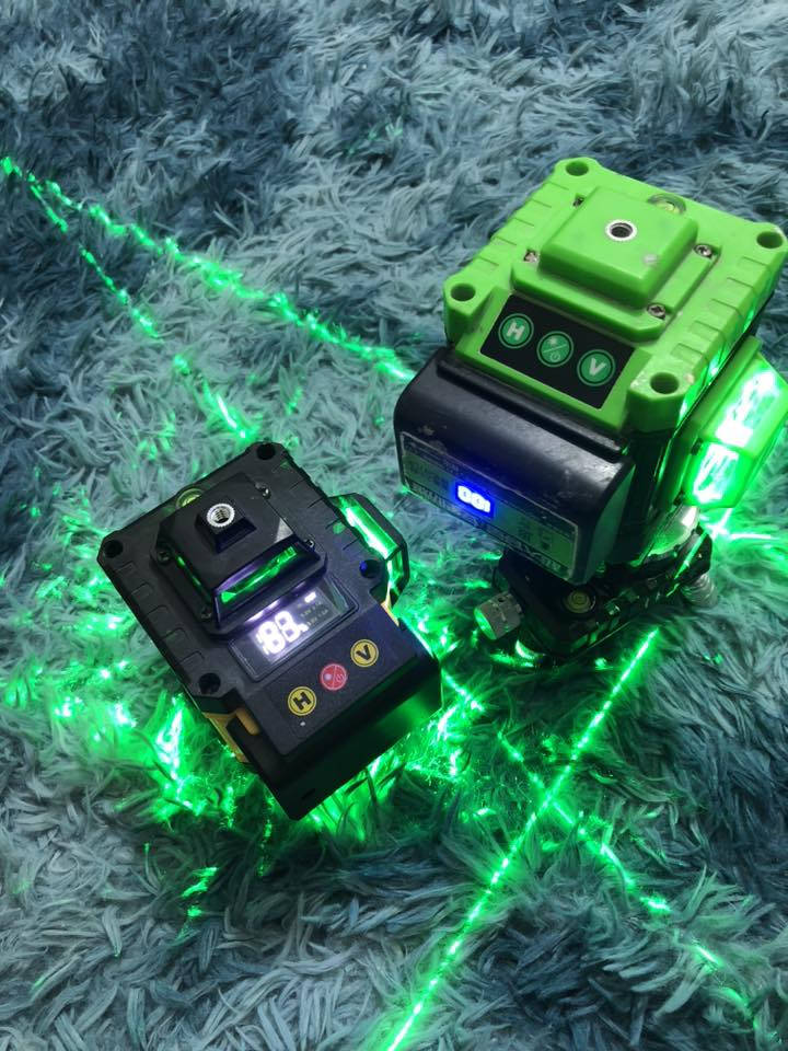 اسلام عليكم ليزرين واحد باله نضيف حيل وثاني جديد ويا بطاريتين وفابريتر شغال كلشي مابي  اريدهن كلهن ٨٠ مفرد القطعه ٣٥ بغداد ***********
