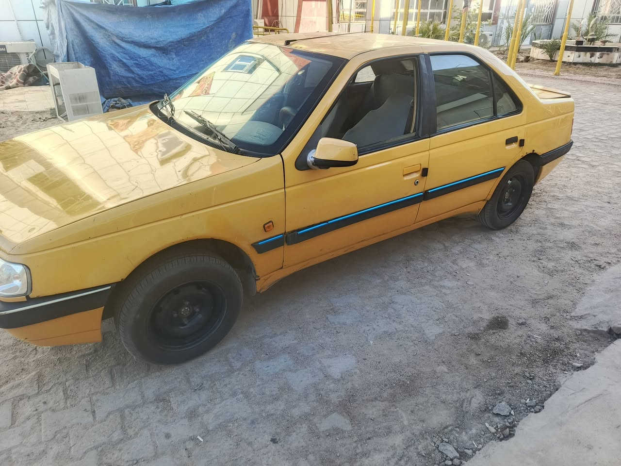 سلام عليكم بيجو 405 سياره كفاله كير مكينه تبريد كفاله رقم نكليزي مصفره سياره جاهزه  *********** بي وتساب سعر 37
