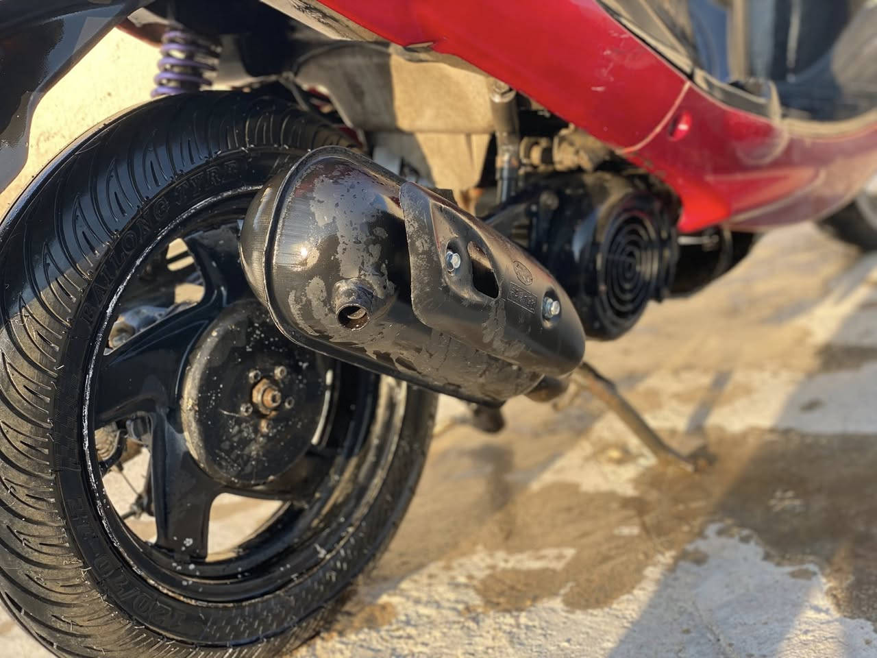 السلام عليكم دراجه اكزز ياماها ياباني مكينه شلعه ومعدل فول نكره سلف تشتغل هندر اشاير لايت امامي خلفي اشاير شغالات هورن شغال كلشي شغال بيها دراجه كامله سعر 375 وبيه مجال
 (مكاني البصره الزبير)
رقمي ***********
