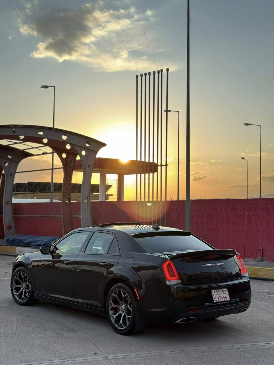 Obama 300c 
موديل ٢٠١٧
ليزه رى دوبه ى
كيرو مه كينه ته بريرد ساردو گه رم به شه رت
كامل جايزه يه ك ٢٥٠مه سره فى نييه 
مواسه فات فول فوله 
كوشن جلد
كوشن سارد و گه رم 
كاميرا
شه غال 
كوشنى پشته وه ئيته ره
په رده 
پانؤراما
سوكان ئيته ر
ئاوينه ئيته ر
سه ياره كه زور توندو توله و بى ته قه و ره قه يه 
٤ويلو تايى لوكى له ژيره
٨٨گه لاو مه جاليكى برايانه 
***********
***********
شوين رانيه

