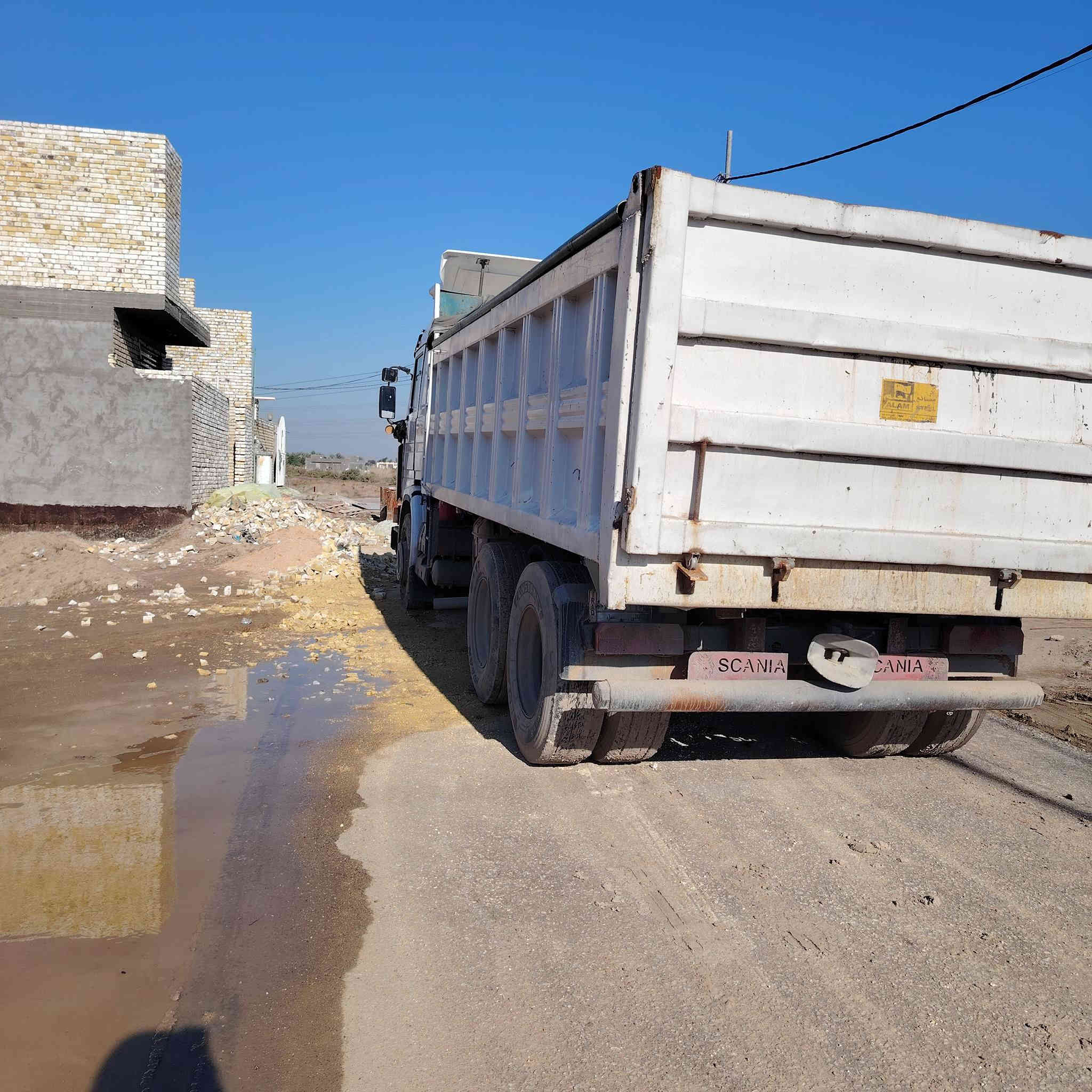 سكانيا للبيع كفاله مكينه 8 للسفسار ***********
