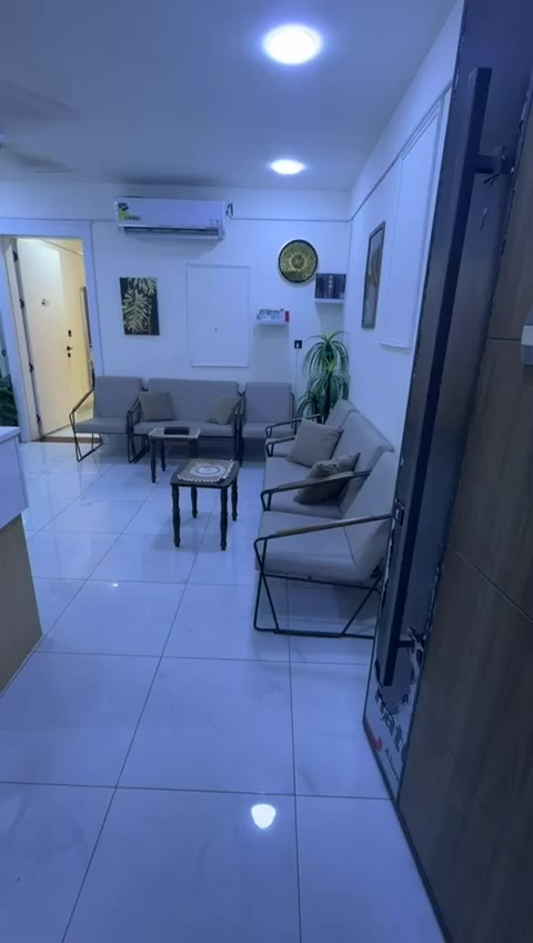 للايجار حي العدل شقه طابق اول مطله على الشارع مباشره غرفتين نوم اوصاله اومطبخ اوصحيات اومنور زيرو جديده تفاصيل *********** رقم الاسيافقط واتس***********
