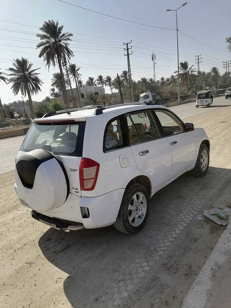 السلام عليكم للبيع تيكو موديل 2013 رقم بغداد انكليزي بسمي محوره گير ومحرك كامري قبل خمسه ايام لمن اشتريتلهه محرك حاويه من الطالبيه سياره حلوه بس بيهه شخطه بالدوسه والباب عكس السايق موضحه بالصوره سعرهه 47 مال بيع مكاني بغداد ابوغريب او الغزالية *********** واني اعتذر لنو صار عندي ضرف وحذفت المنشور قبل فتره
