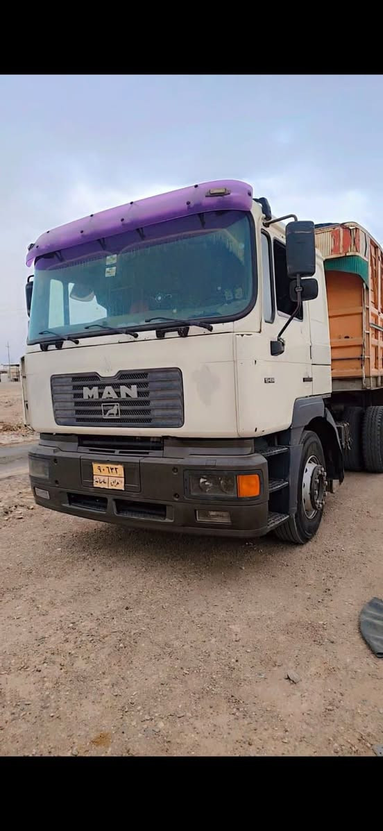 صقر الفينيه للبيع موديل 2000 كفاله عامه فقط الراس ***********
