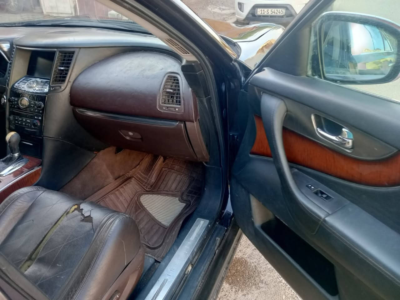 بيع أو امراوس انفنتي موديل ٩ وارد أمريكي حادث جاملغ أمامي أيمن رقم بغداد دولي بسمي هزة جديدة FX35 محرك ٦ سلندر حجم ٣٥٠٠ تبريد قطعتين تحكم استرين شفتات استرين مري شفط كشنات جلد تدفئة تبريد ٤ كامرات مراقبه رادارات حساسات خلفيه امامية فتحة سقف بصمة باب وتشغيل بصمة صندوك شفط تخم تاير صدر أمامي خلفي ممتاز جانت جاردة أني صبغته احزام بدون دواخل بيه اهواية موصفات السعر على خاص او اتصل ***********
