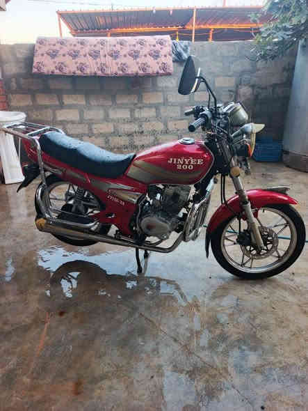 سلام عليكم ماطور جني صاروخي للبيع سعرو 400 وبي مجال قليل حك جيه  موديل 2015  شرط كهربايات كله شغاله لايت اشاير محرك مامضروب صبانه ماطور كلا بلادي مانقصو برغي مكلف بنشر هذا الرقم  اورق كامله  *********** عنوان كركوك قريه باجون غير متواجد خاص اتصل
