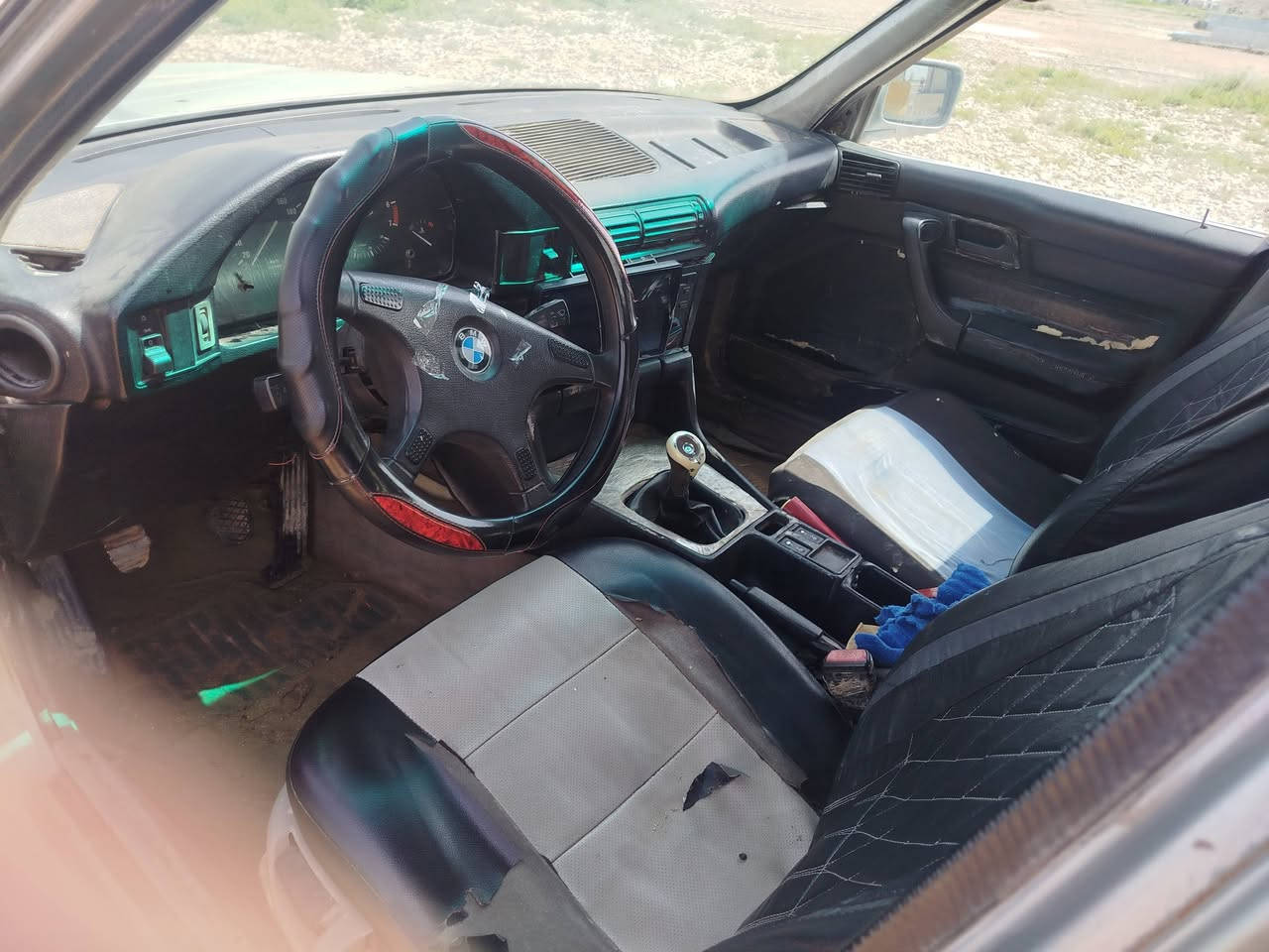 سلام عليكم من رخصة أدمن 
بي ام البيع مديل 93 سعر 28
رقم ديالى طرف ثاني 
أتعهد مكاتبه فقط وسرقه وحجز بدون راعي 
سنويه كارتونية 
كير عادي ومحرك مفتوح مكفول صدر تخم تاير باتري كهربائيات شغاله 
عنوان بغداد حي اور 
دوامي واسط اروح بيه ورجع 
سياره خير من الله اتصال فقط واتساب ***********
خاص مفتوح
