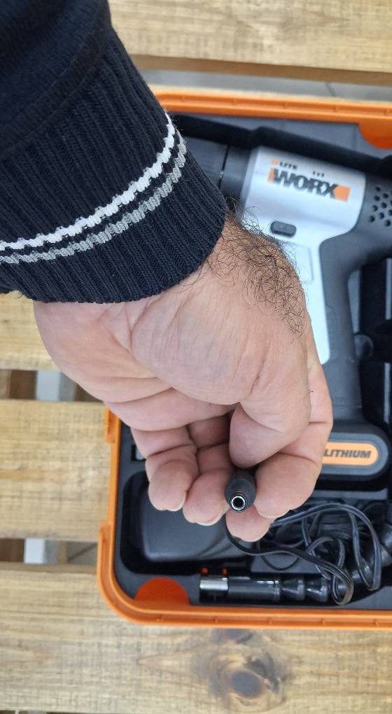 دريل شحن فتح وشد بطارية 12 فولت ليثيوم مع براين لبات درفيس و حلزون دريل تحفة بمعنى كلامة خفيف وزن قوية جدا تشتغل بيه يوم كامل ماركة وركس اصلي الماني
سعر : 50 الف
للإستفسار مراسلة واتس اب ***********
