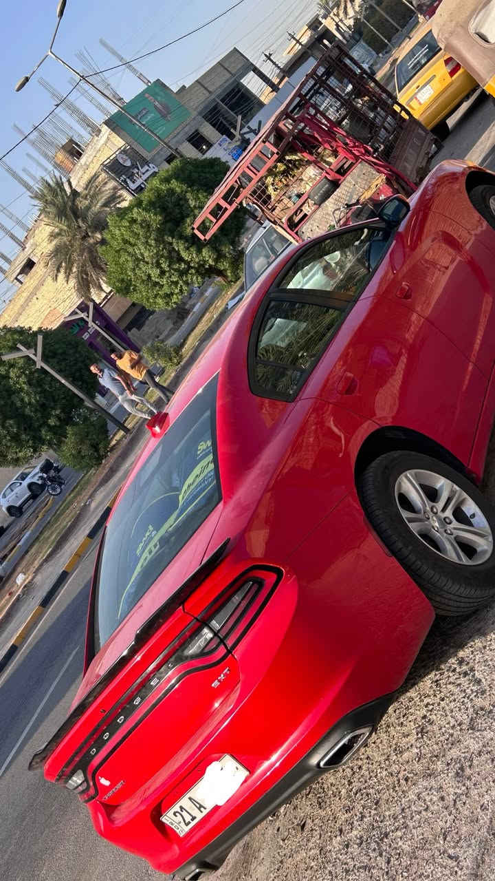 السلام عليكم

جارجر موديل 2017 اصل SXT v6

بدون حادث كلين وهنا بالعراق صار بيها طخه بالباب
وبارد بالجاملغ الخلفي بدون اي صبغ
بدون اير باك
رقم سليمانيه مميز باسمي
سنويه وهزه بعدهم ماساقطات
ماشيه  97 mi
تو ويل 
مكاني حله جمعيه

***********
