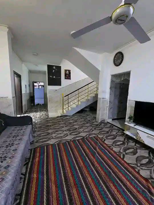 اعلان.....
بيت للبيع مجمع لولوه  مساحه 200متر 

الطابق الاول يحتوي على غرفة وصاله ومطبخ وبراني وصحيات 

الطابق الثاني يحتوي على غرفتين وصاله وصحيات 

السعر الكلي 150

مطلوب 100

بيد صاحب البيت 50

التسديد الشهري 630الف

للاستفسار اتصال على الارقام التالية 
***********
مكتب عقارات الخزعلي  عنوان المكتب في شارع الاسكان قرب صيدليه الحرمين
