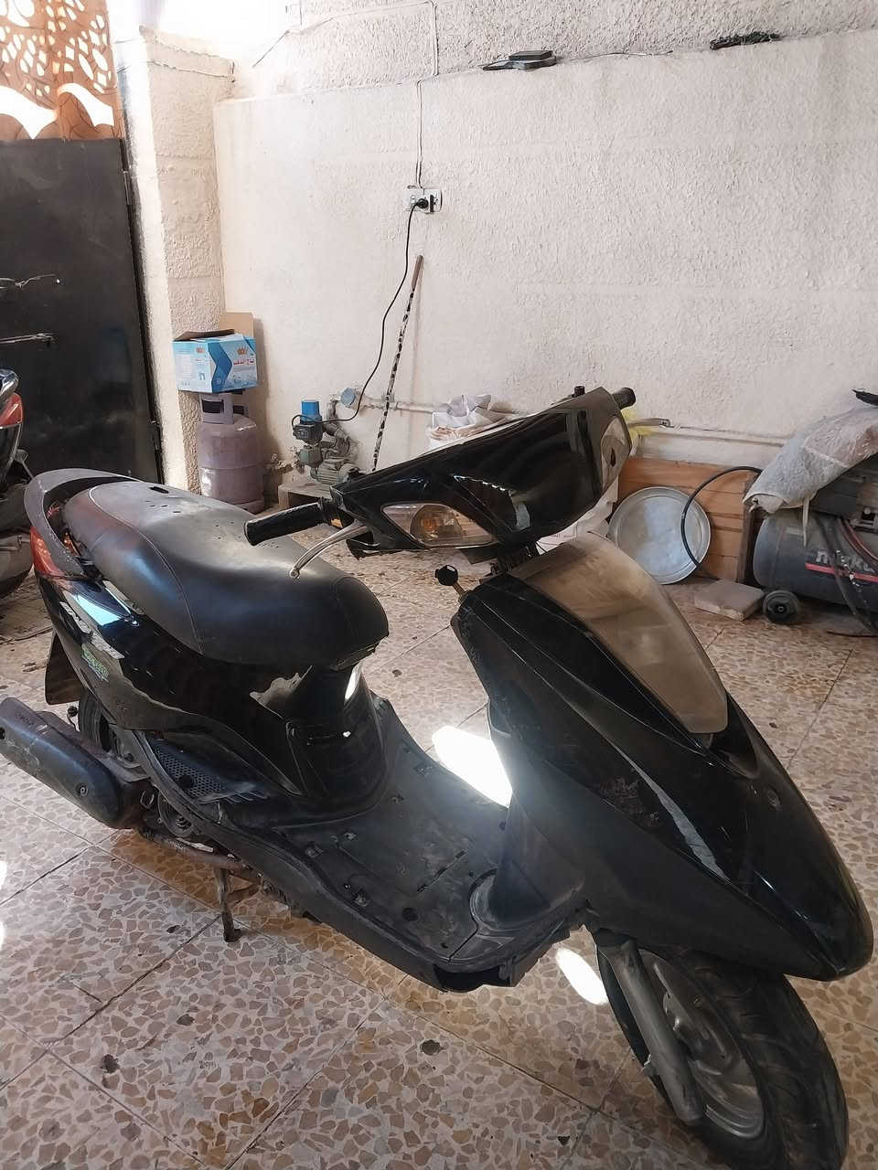 دراجه ابريز تشتغله وتطفه ابيع علا هاي الحطه السعر ٢٥٠ مكاني حريه رقمي ***********
