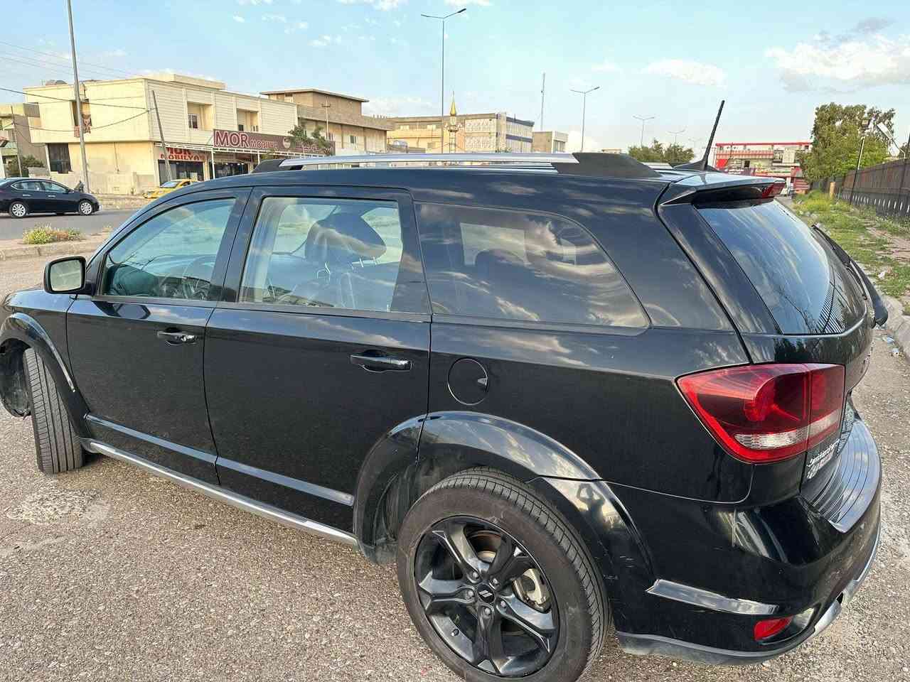 دوج جورني 2019
كلين بدون صبغ بدون بارد
بدون ايرباك 
6 سلندر 
7 راكب  
تبريد مركزي 3 قطع 
شاشه كبيره 
كشنات جلد 
بلاك ادشن 
ماشي 73 الف ميل
السعر 160
بيها مجال حك الجيه 

مطلوب مراوس ويا روج او توسان او سبورتج  
عنوان كركوك
*********** كركوك, العراق
