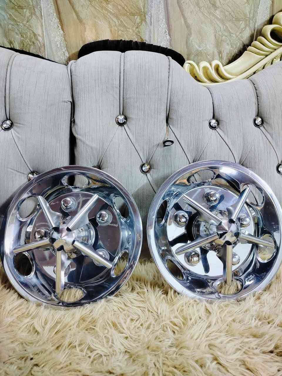 ئەم کاپە بۆفرۆشتن 12بە 14 بۆکیای 2700دەبێ    وەجبەی یەکەمە  زۆر خاوێینە  ئەوەی ویستی لەخزمەت دام  لەهەولێرم  ژەمارە مۆبایل ***********
